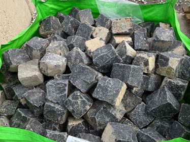 Brolægger_Basalt_Bigbag_Sombra