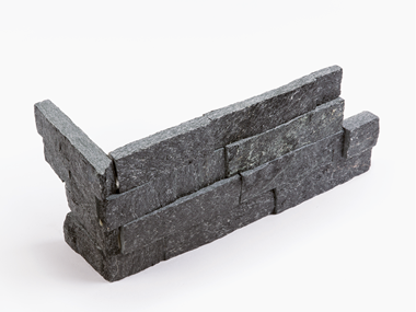 Jonastone_facing_corner_piece_Cordoba_Black_black_quartzite_2