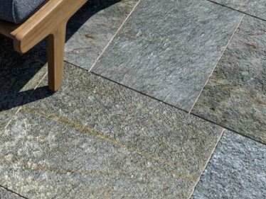 Terrasseplade gnejs Luserna skråtstillet