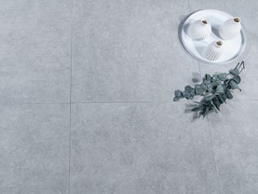 StenlookFliserBasaltIcmedVaserBakkeogEukalyptus