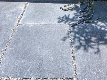 Terrasseflise Lime Black Close Lavendel tekstur