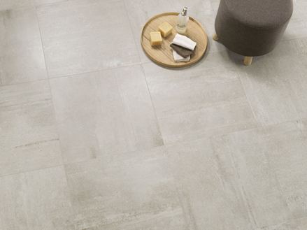 Bordplader i Concrete Stone-look med skammel, bakke og sæbe