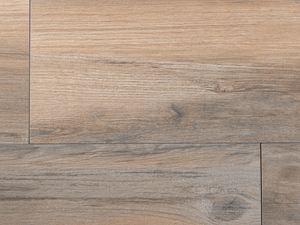 Trælooket ser også autentisk ud på tæt hold. Paneler med træ-effekt Canada Lodge tæt på