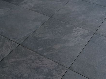 Alpine Black terrasseplader med skiferlook