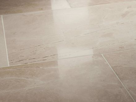 Fliser i Royal Cream-marmor, poleret, sidemontering