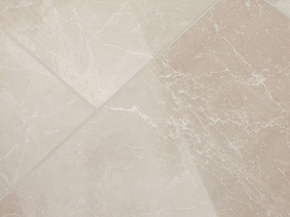 Burdur Cream fliser i marmor, nærbillede af en fuge