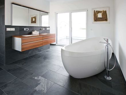 Kundefoto: Mustang skiferfliser, lagt i badeværelset