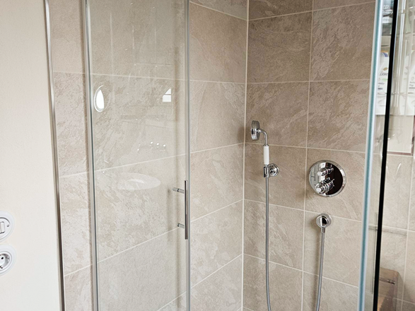 FSZ Flise Alpine Beige Brusebad