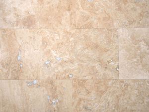 Ivory Classic travertinflise med smalle fuger