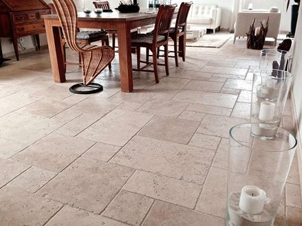 Kundebillede Fliser Light i en stue med en blanding af stilarter