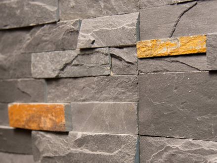 Illustration af udskæringerne af Peacock Black skifer mursten til vægbeklædning