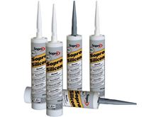 Flere rør med naturstenssilikone til lægning af fliser