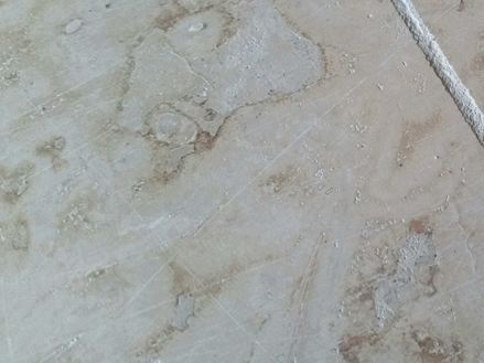 Lette ridser i natursten