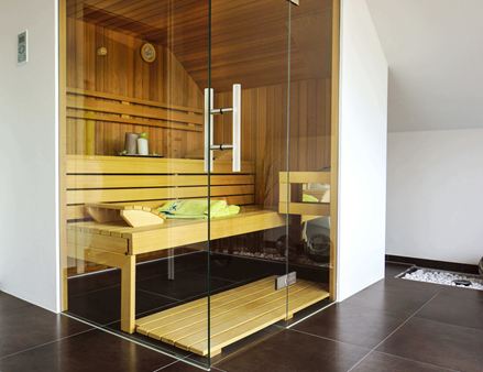 Sauna med fliser af natursten