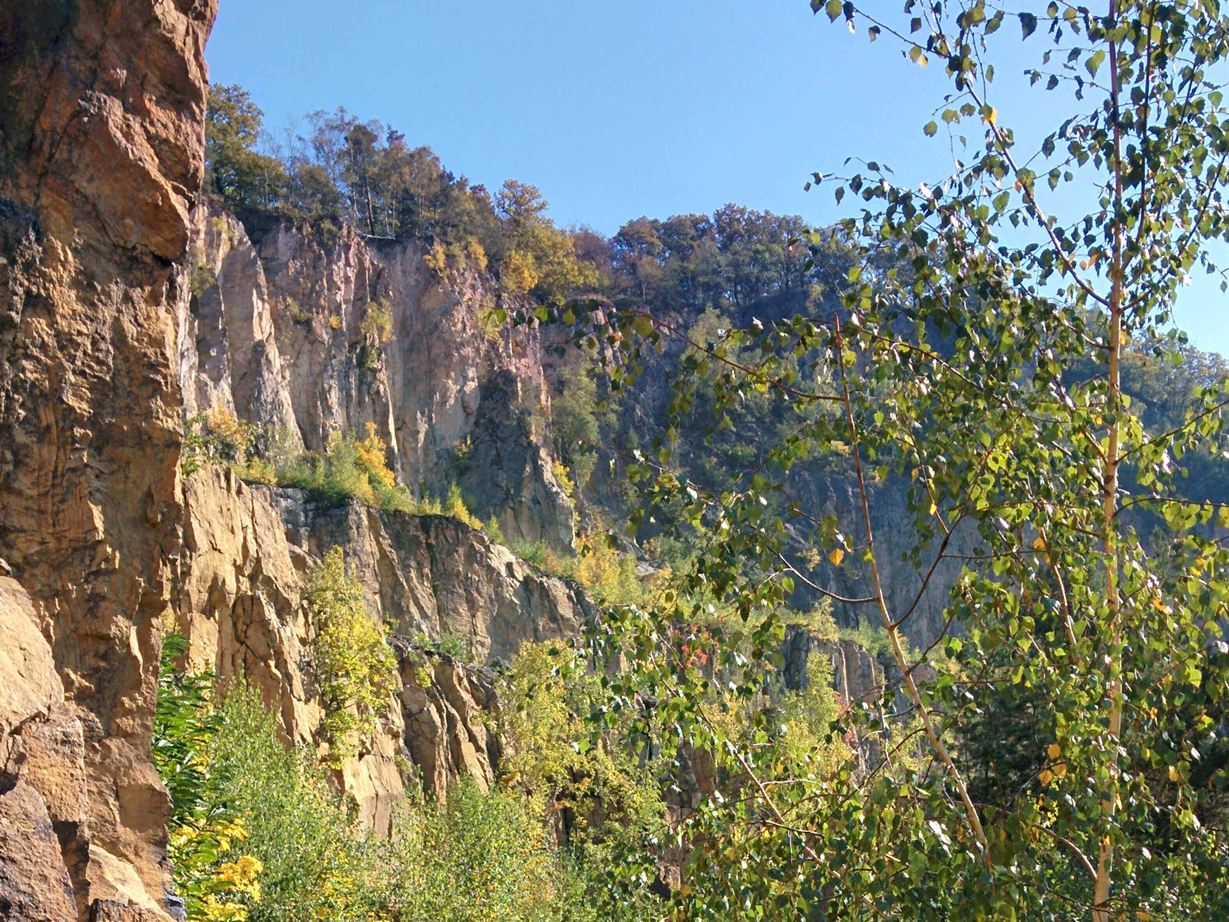 Stenbrud til porfyr-natursten