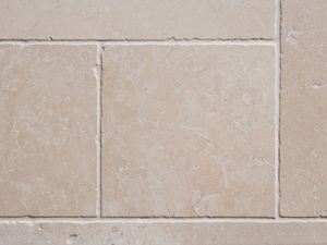 Cleopatra Light Fliser af kalksten Nærbillede