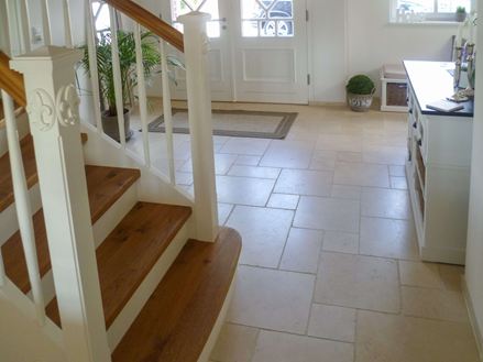 Cleopatra Light-fliser i indgangsområdet