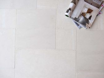 Flise Donau, set forfra med dekoration