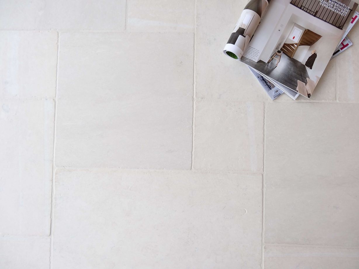 Flise Donau, set forfra med dekoration