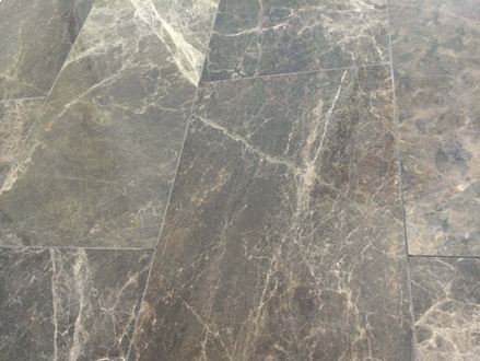 Marmorflise Emperador Mørk poleret