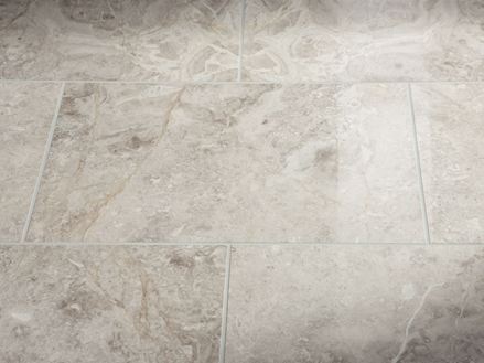 Silver Shadow marmorflise med poleret overflade