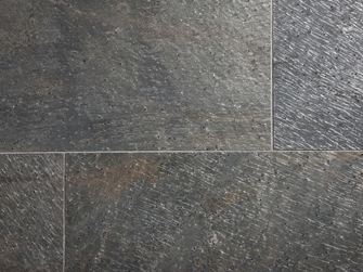 Fliser af kvartsit Deoli Green, nærbillede af fuger