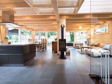 Opholdsområde med Grey Slate-skiferfliser