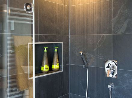 Bruser med Mustang skiferfliser