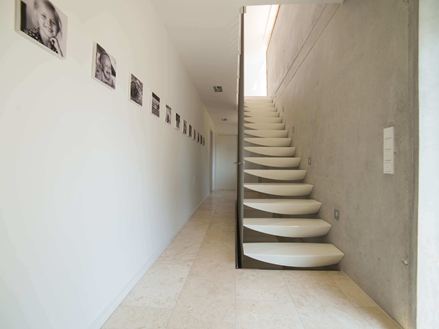 Travertin Classic Light i trappeopgangen