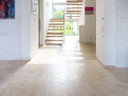 Trappe- og gulvbelægning Travertin Classic Light