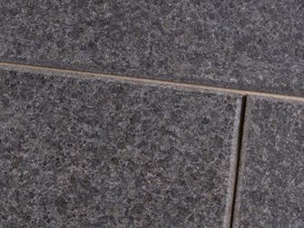 Basalt Black Beauty nærbillede