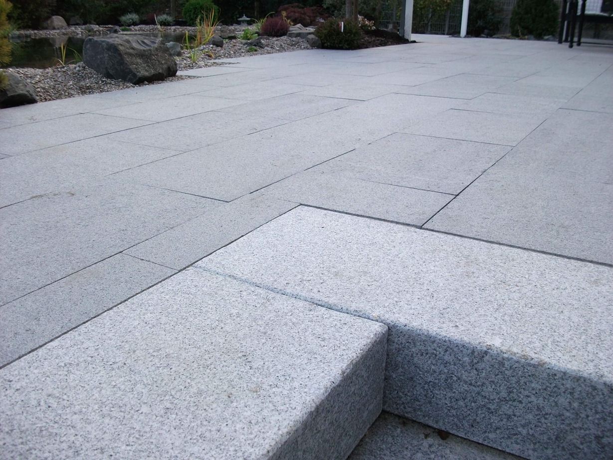 Moderne granit Mundo grå terrasse