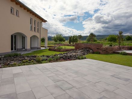 Blaustein Azur terrasse med middelhavshave