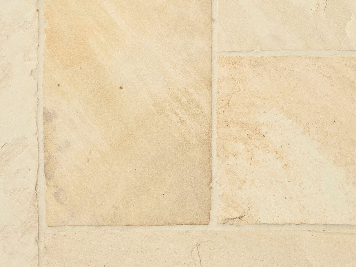 Nærbillede af Yellow Mint-sandstensplader fra oven