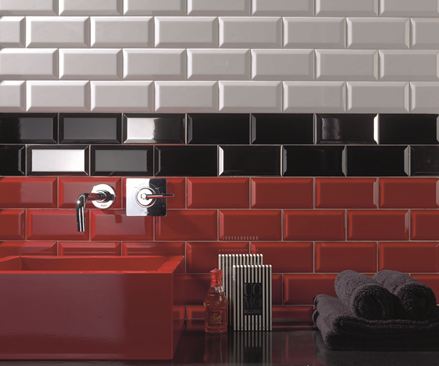 Casa1 metrofliser blanco negro rojo