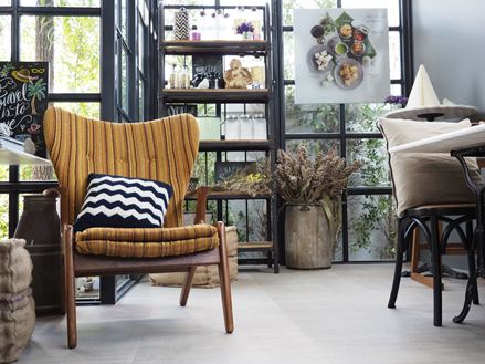 Møbler i retrostil er på mode lige nu og bliver med garanti ikke kedelige.