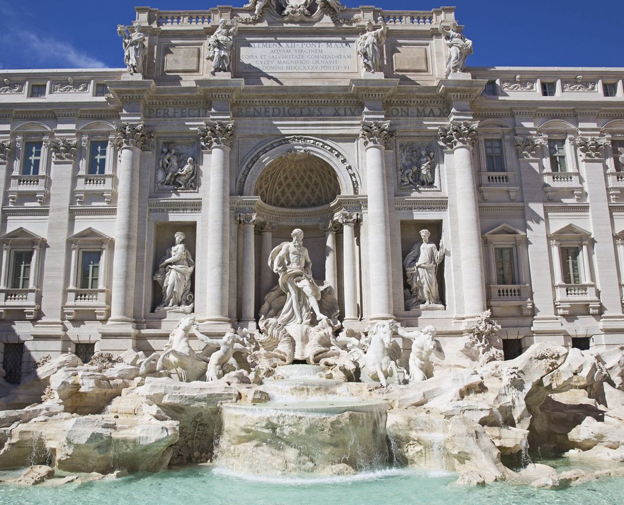 Trevi-fontænen i hvid marmor gdvcom