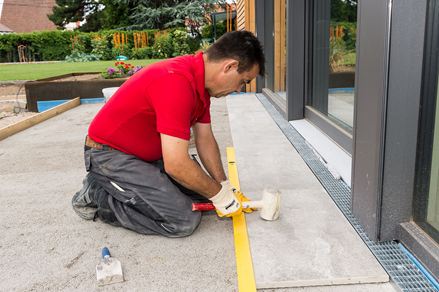 terrasseplader fint stentøj installation aftapning i sopro
