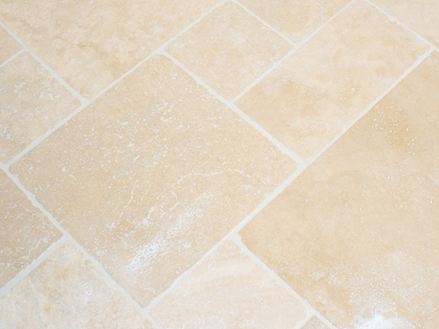 Travertin i romersk binding